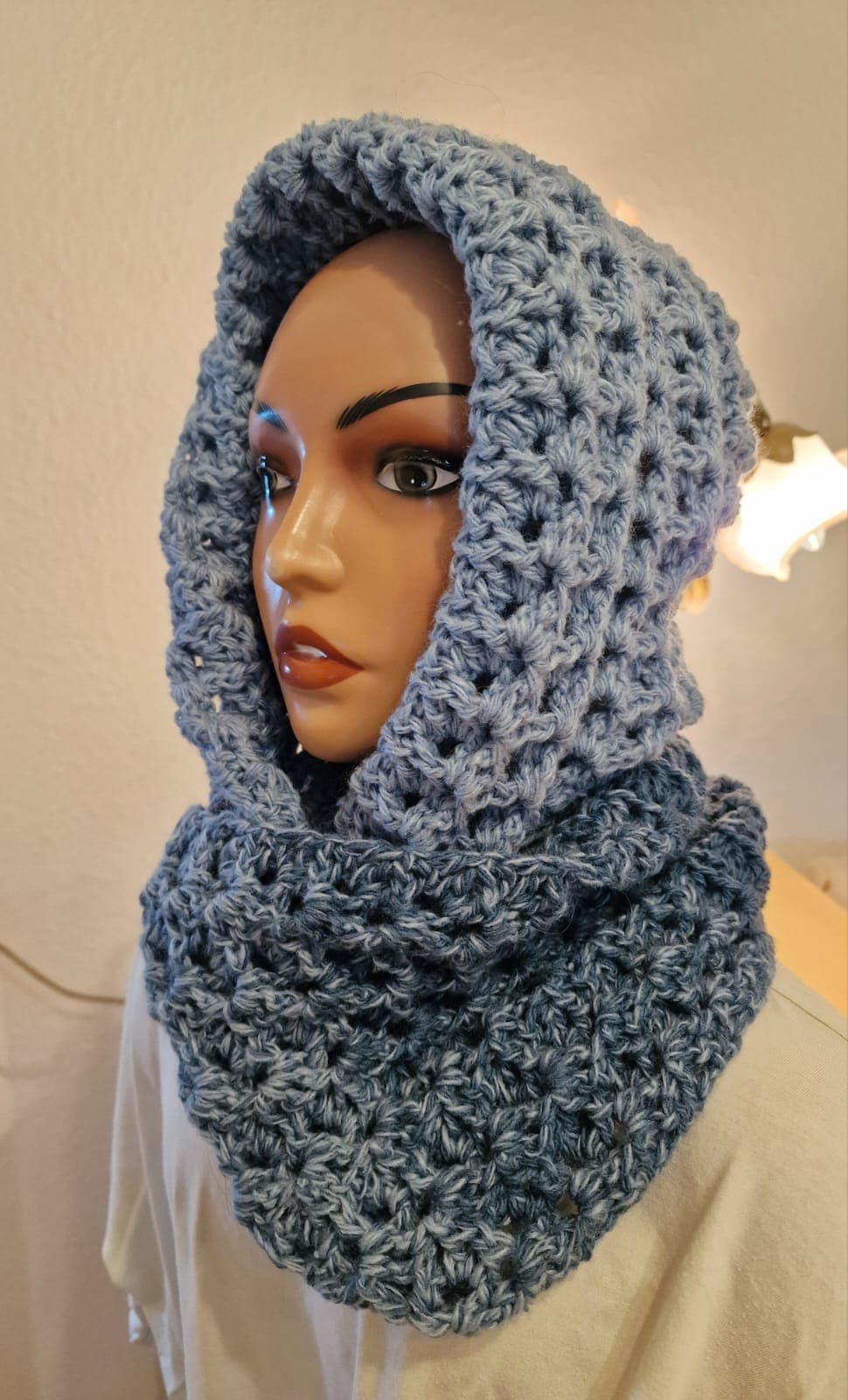 Kapuzenschal Mega Color – 3D-Muster